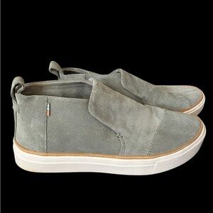 Toms Gray Suede Sneakers, Women’s Sz 8